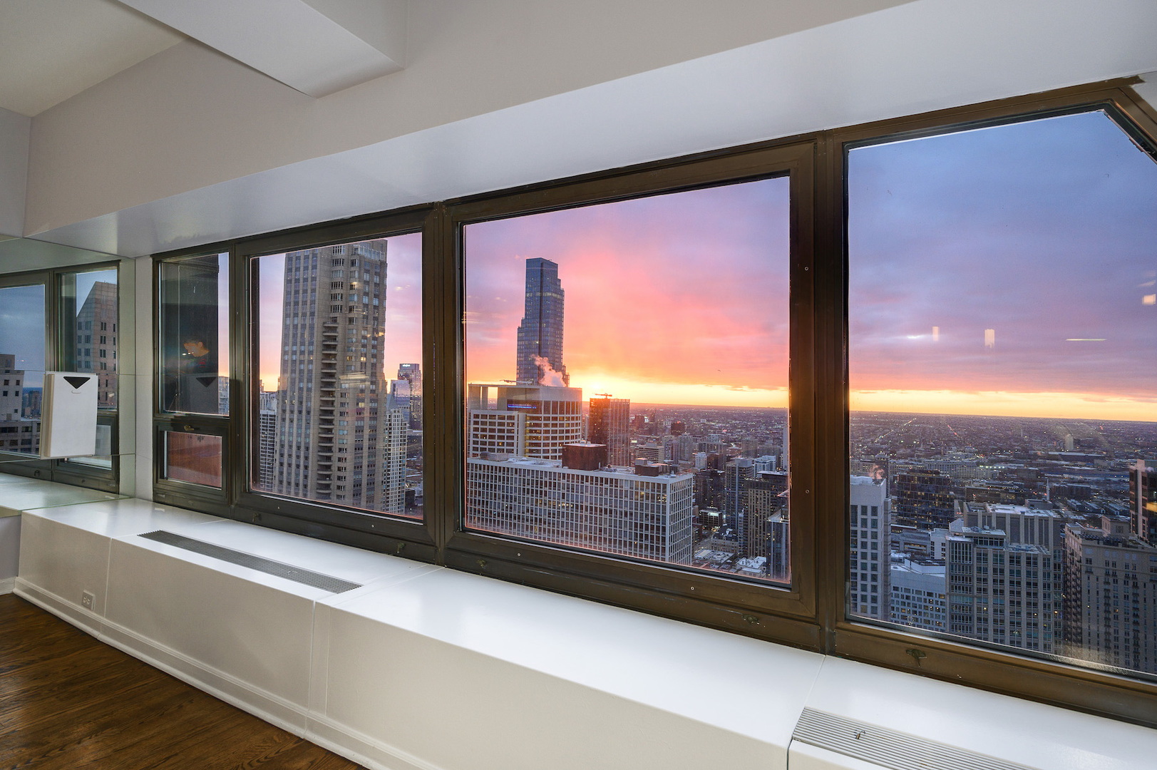 175 East Delaware Place, Unit 46254601 Chicago, IL 60611 - Photo 20 of 33