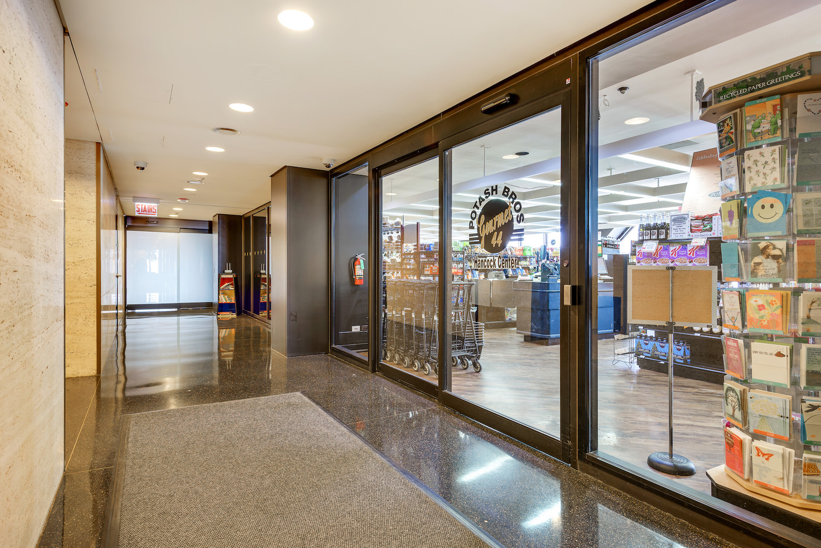 175 East Delaware Place, Unit 46254601 Chicago, IL 60611 - Photo 29 of 33