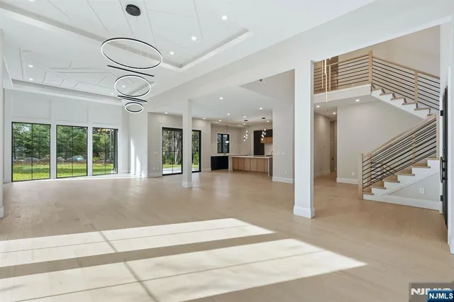 $2,925,000 | 121 Engle Street, Cresskill, NJ 07626