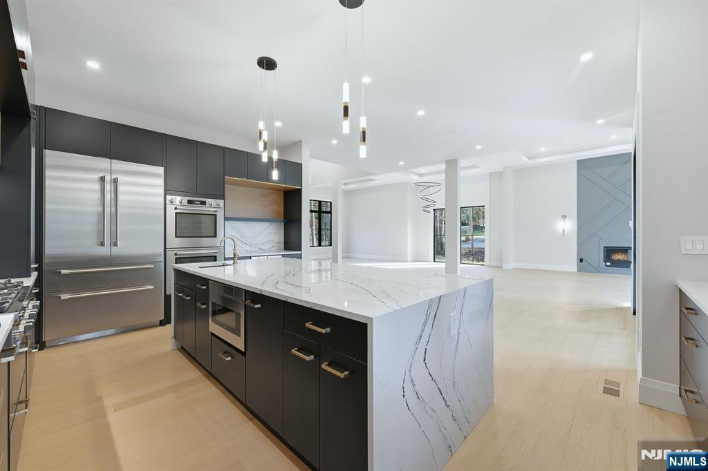 121 Engle Street Cresskill, NJ 07626 - Photo 20 of 50