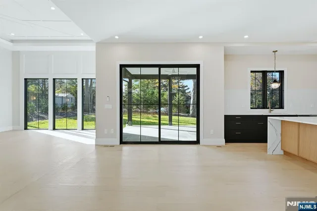 $2,925,000 | 121 Engle Street, Cresskill, NJ 07626