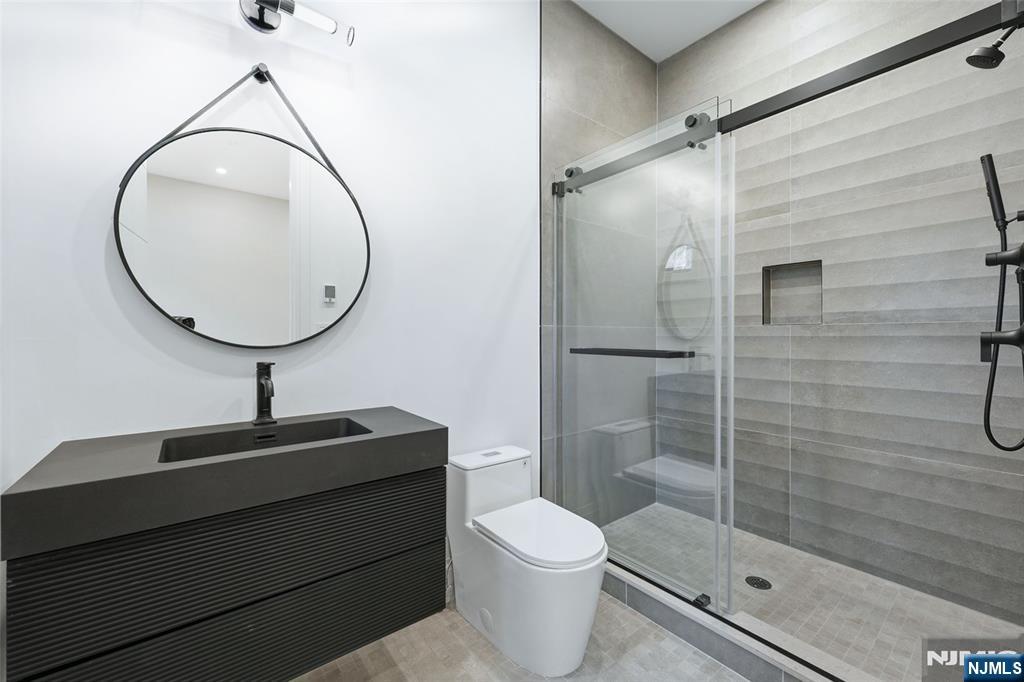 121 Engle Street Cresskill, NJ 07626 - Photo 25 of 50