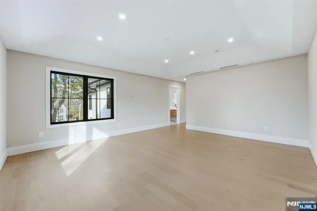 $2,925,000 | 121 Engle Street, Cresskill, NJ 07626