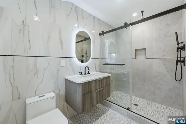 $2,925,000 | 121 Engle Street, Cresskill, NJ 07626