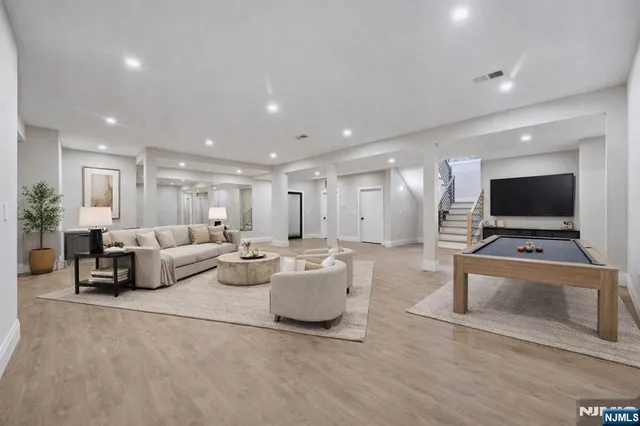 $2,925,000 | 121 Engle Street, Cresskill, NJ 07626