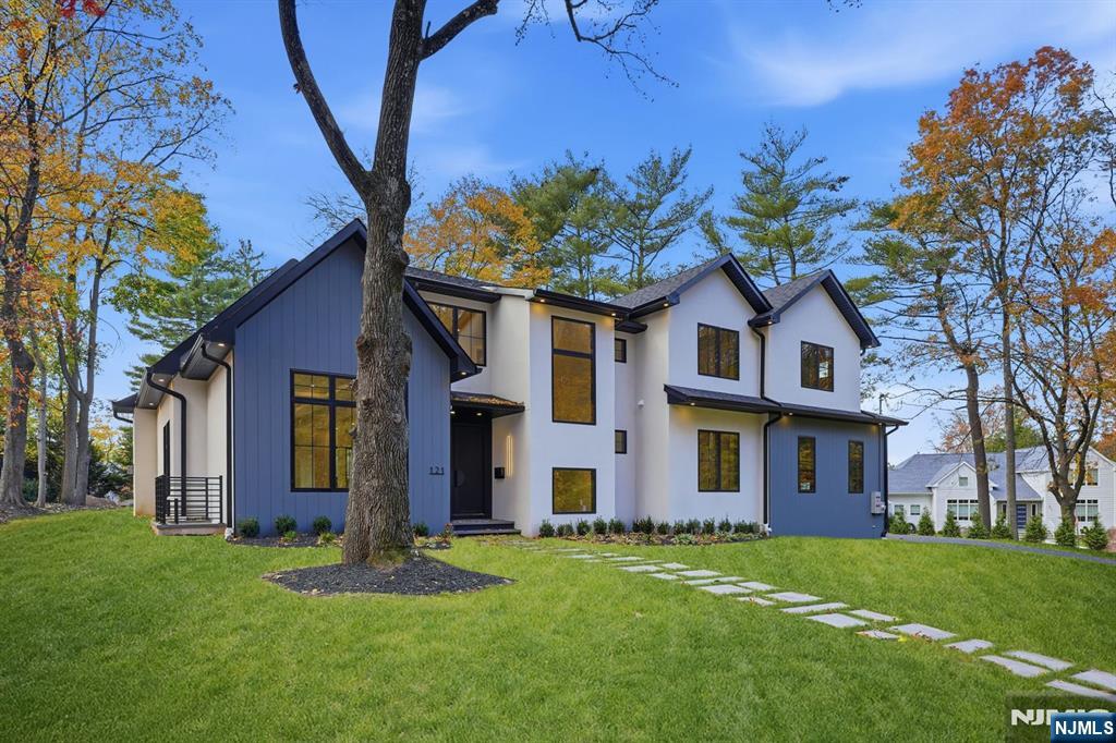 121 Engle Street Cresskill, NJ 07626 - Photo 6 of 50