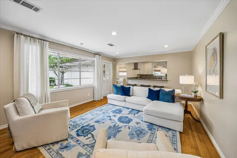 $595,000 | 7623 Meadowvale Drive, Houston, TX 77063