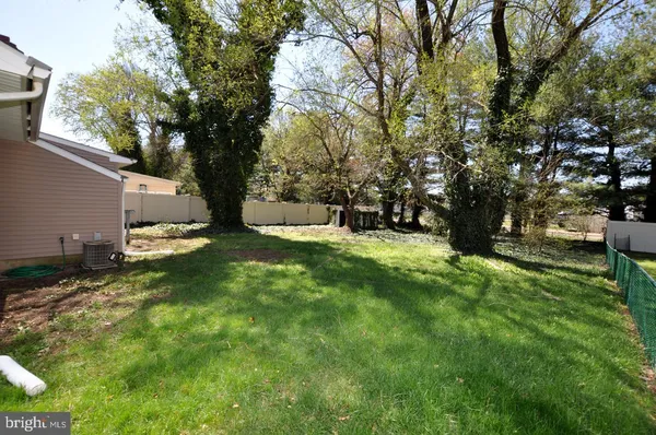 $2,600 | 432 North Coles Avenue, Maple Shade, NJ 08052