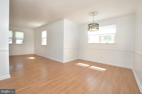 $2,600 | 432 North Coles Avenue, Maple Shade, NJ 08052