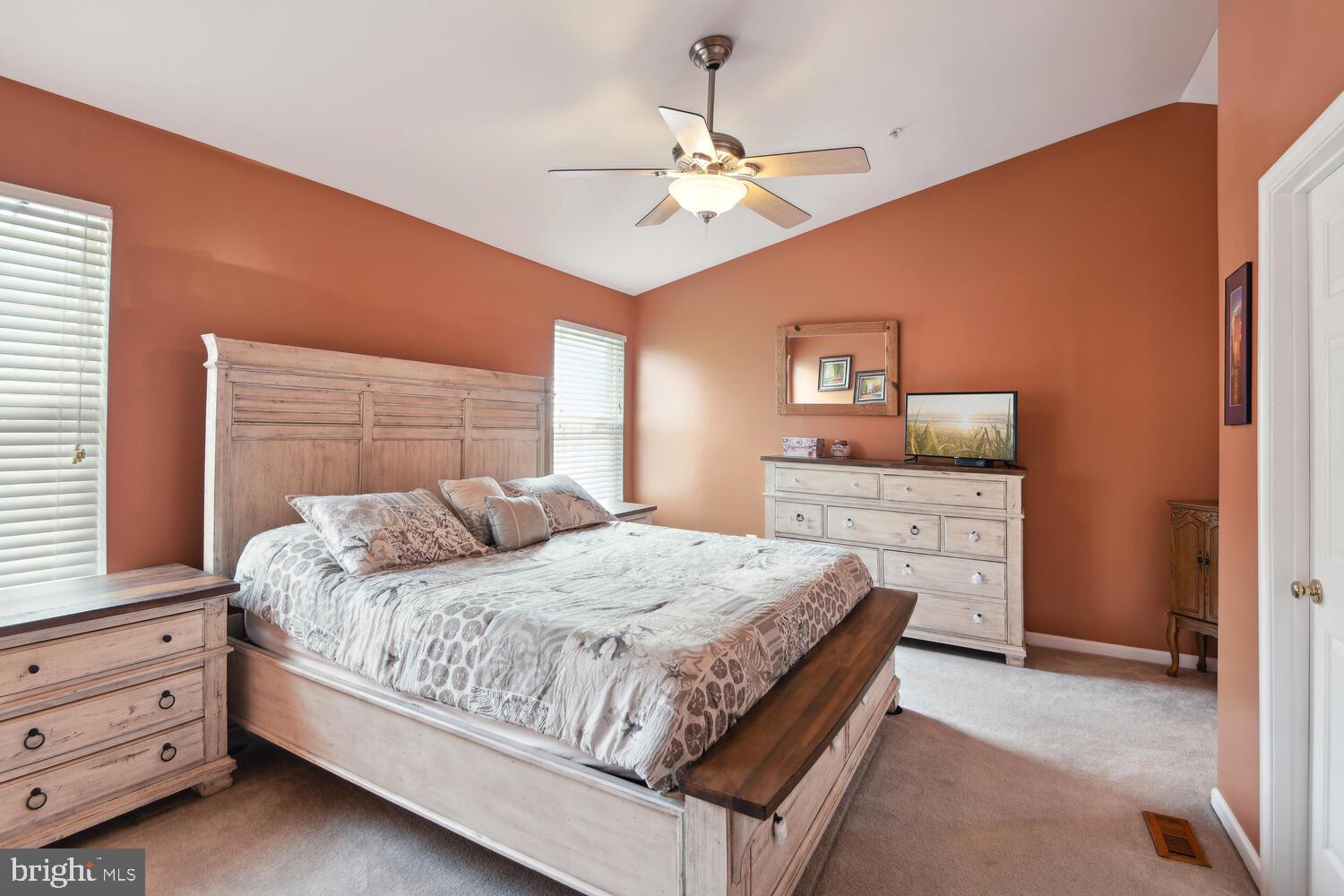 8316 River Park Road Bowie, MD 20715 - Photo 18 of 40 Primary Bedroom