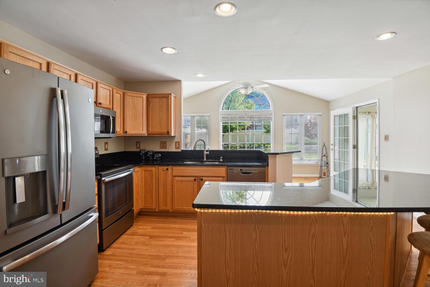 8316 River Park Road Bowie, MD 20715 - Photo 3 of 40 Kitchen view