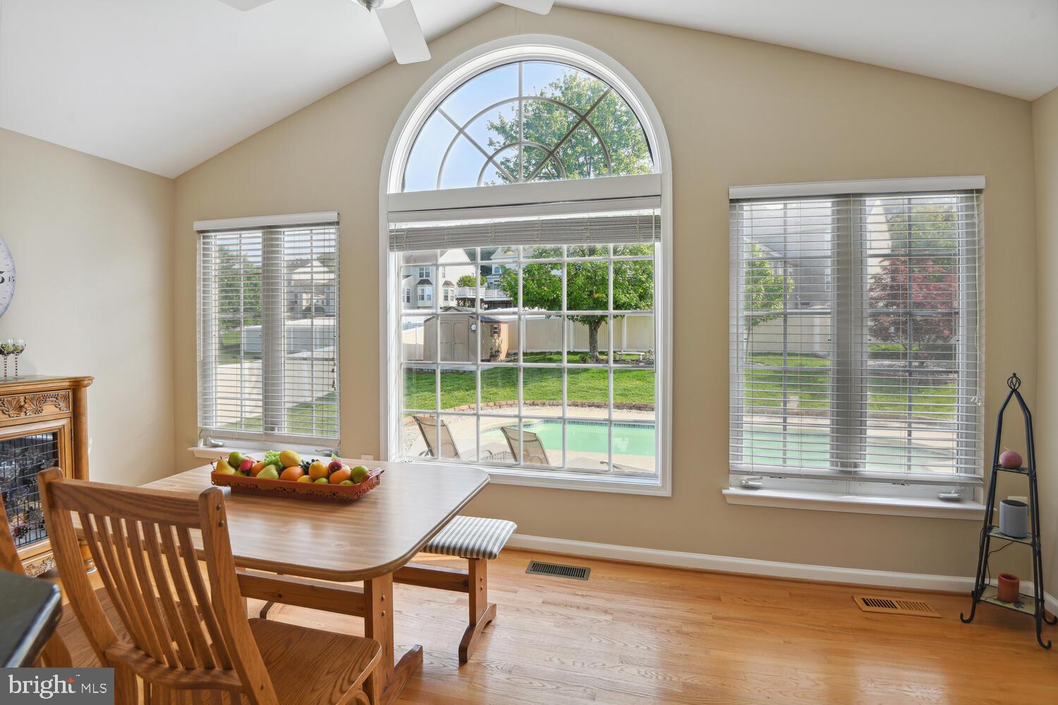 8316 River Park Road Bowie, MD 20715 - Photo 6 of 40 Breakfast area