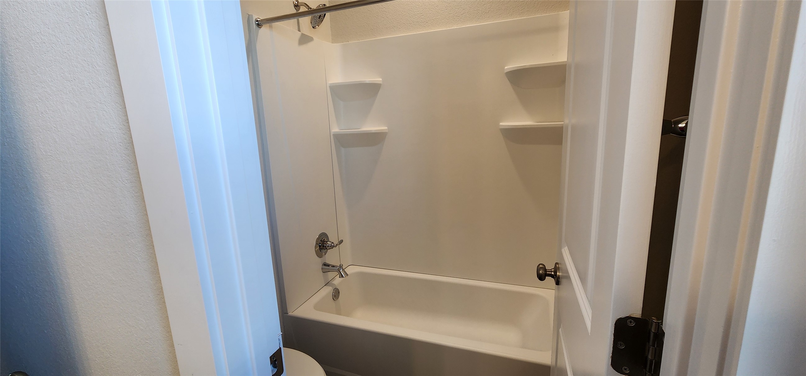 2248 Delano Drive Leander, TX 78641 - Photo 19 of 33 Bathroom featuring shower / bath combination