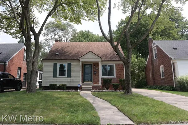 $2,500 | 2930 North Connecticut Avenue, Royal Oak, MI 48073