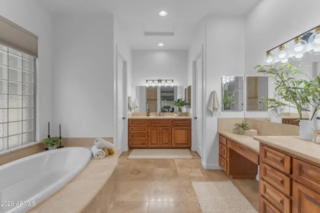 $1,299,500 | 303 East Wexford Court, Phoenix, AZ 85020