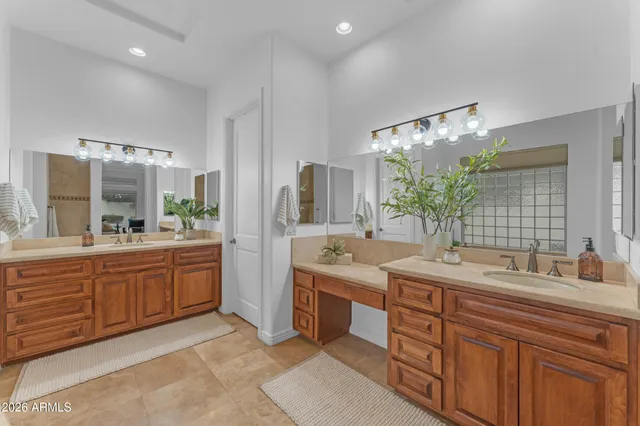 $1,299,500 | 303 East Wexford Court, Phoenix, AZ 85020