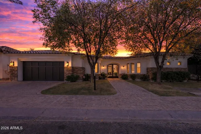 $1,299,500 | 303 East Wexford Court, Phoenix, AZ 85020