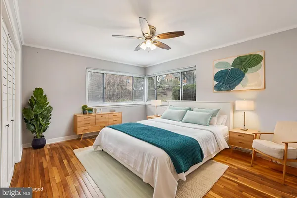 $329,000 | 5013 Sentinel Drive, Unit 70, Bethesda, MD 20816