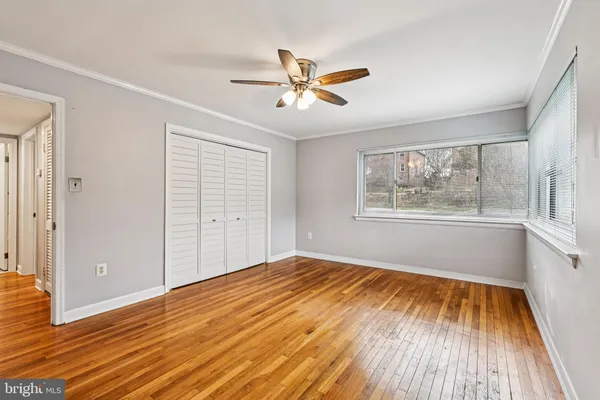 $329,000 | 5013 Sentinel Drive, Unit 70, Bethesda, MD 20816