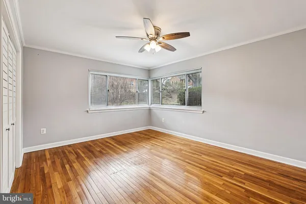 $329,000 | 5013 Sentinel Drive, Unit 70, Bethesda, MD 20816