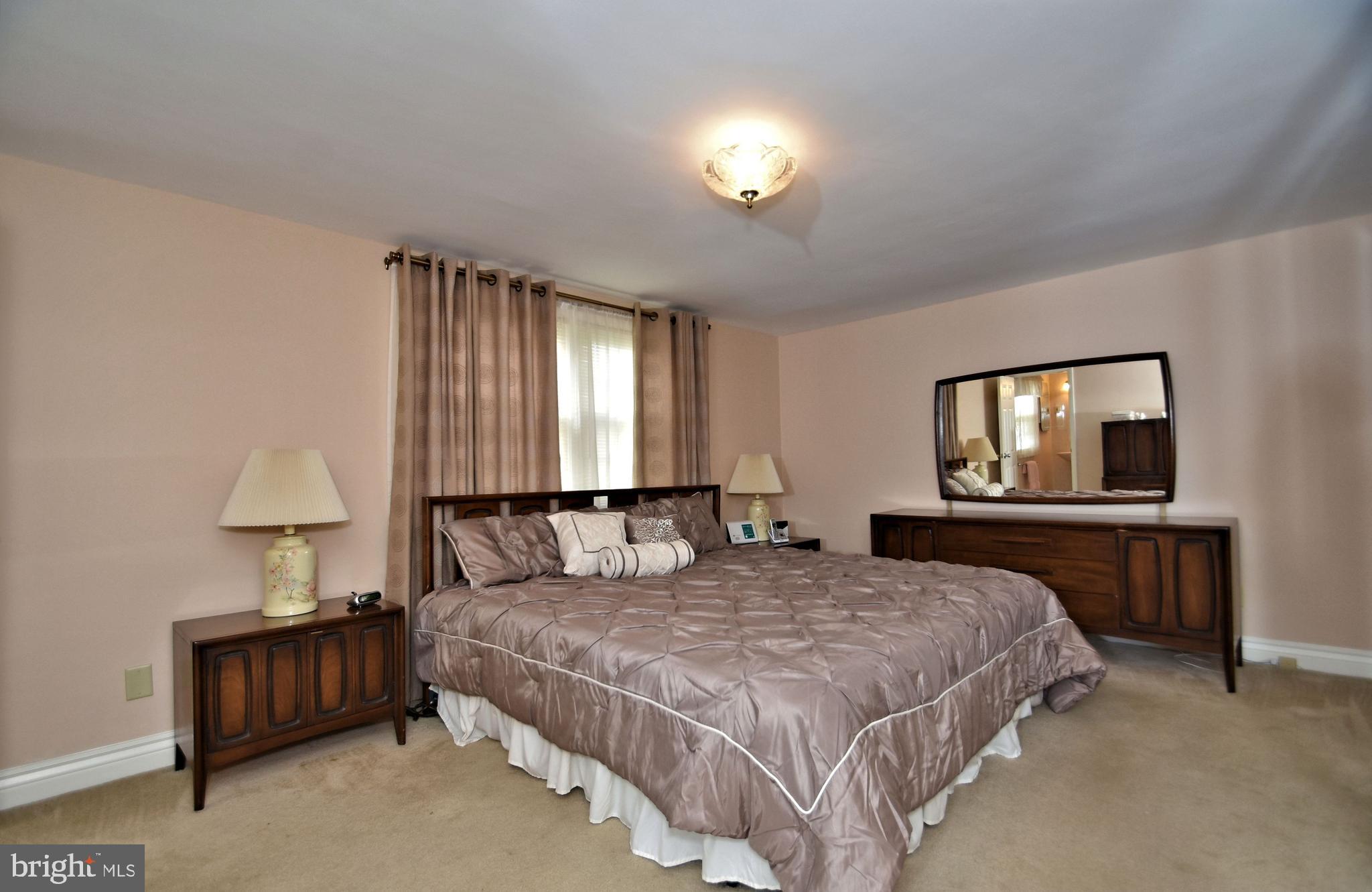 415 Lawrence Road Huntingdon Valley, PA 19006 - Photo 16 of 27 Gallery Image 16