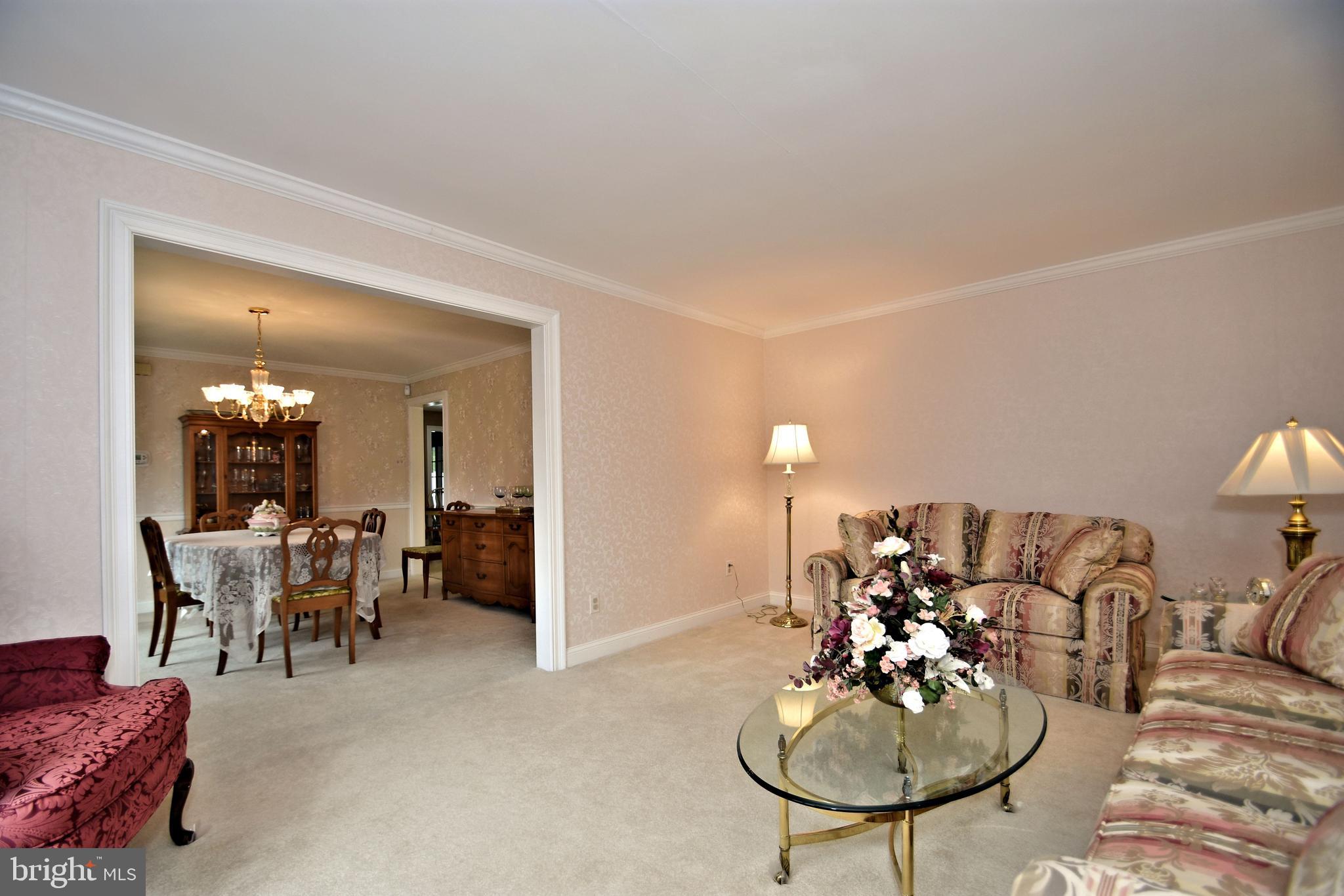415 Lawrence Road Huntingdon Valley, PA 19006 - Photo 9 of 27 Gallery Image 9