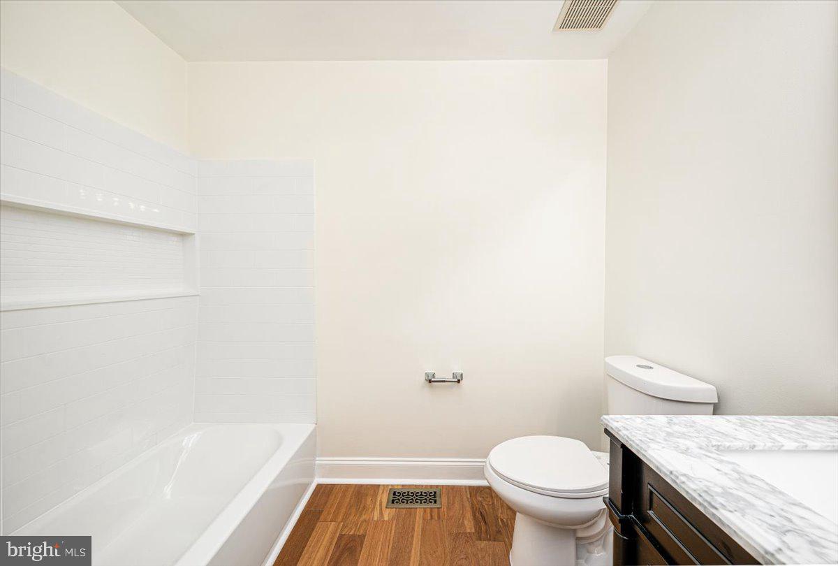 1002 Red Harvest Road Gambrills, MD 21054 - Photo 37 of 57 Upstairs Hall Bathroom