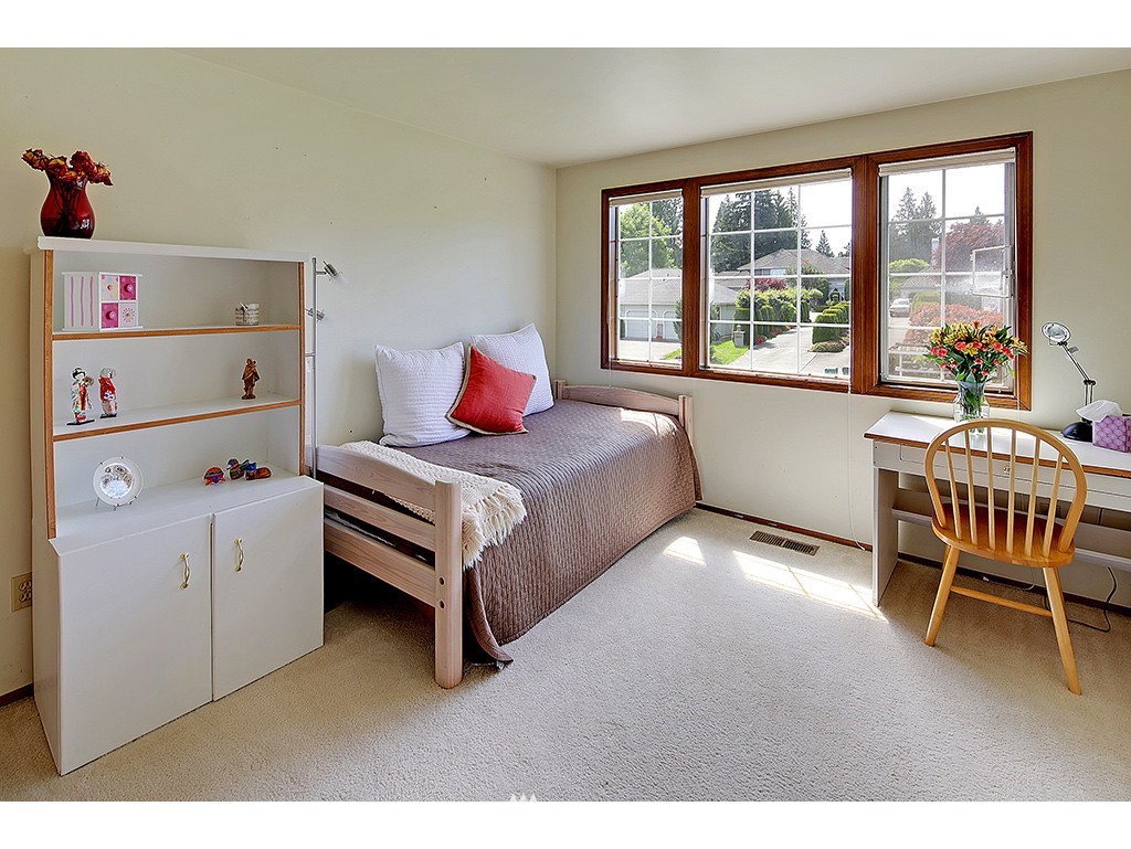 2431 240th Street Southeast Bothell, WA 98021 - Photo 13 of 21