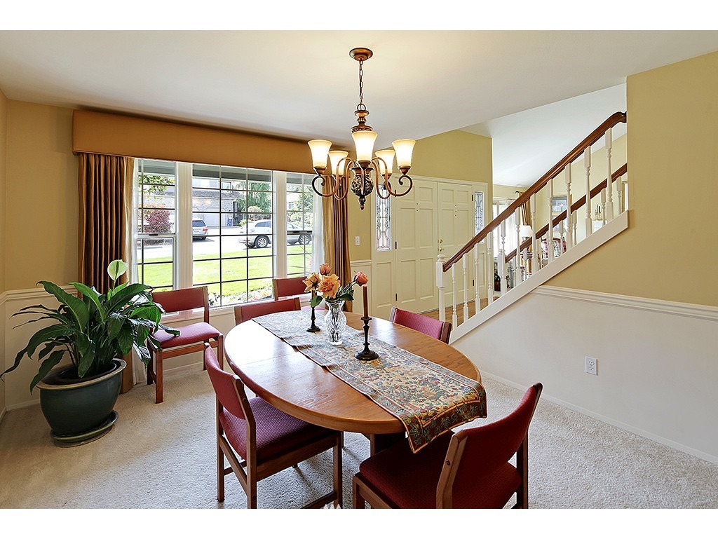 2431 240th Street Southeast Bothell, WA 98021 - Photo 6 of 21