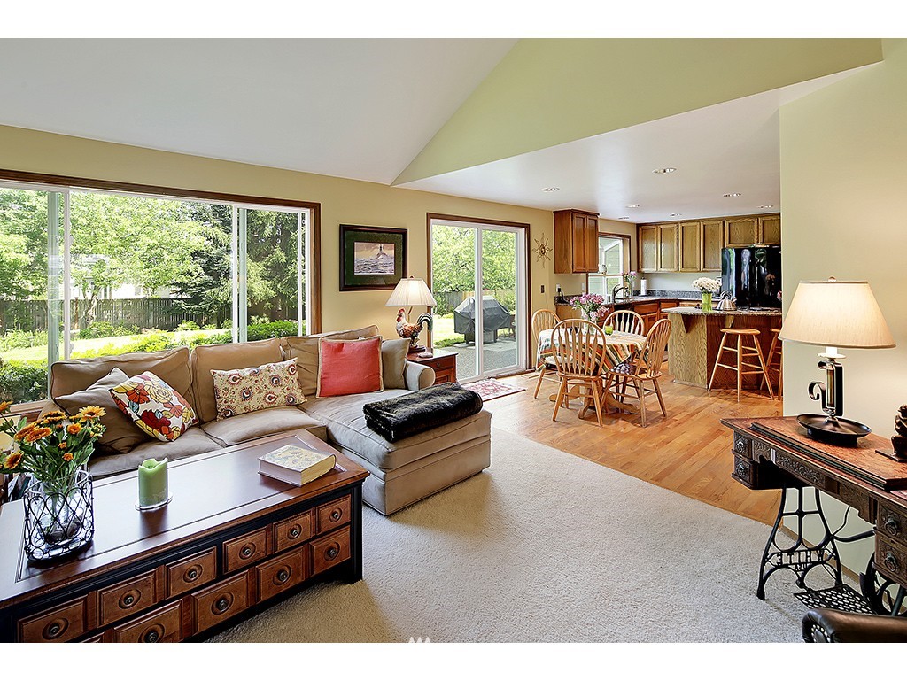 2431 240th Street Southeast Bothell, WA 98021 - Photo 9 of 21