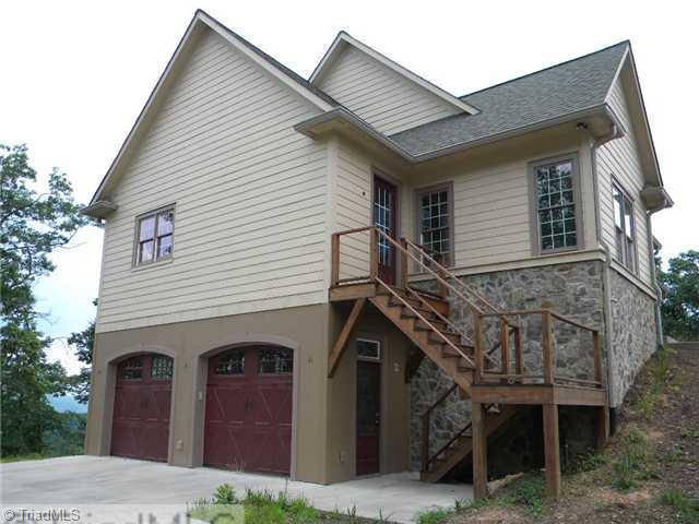 897 Bobcat Mountain Road Purlear, NC 28665 - Photo 2 of 3 Exterior Front.