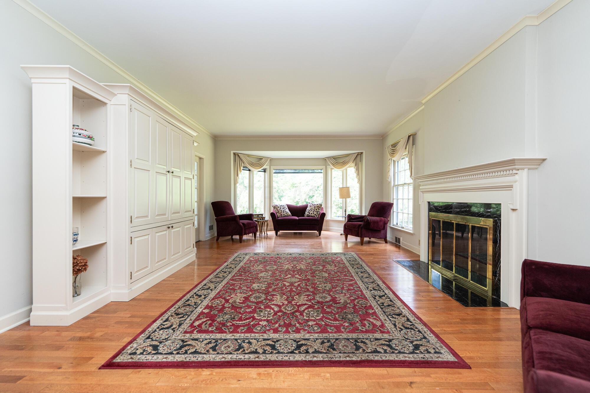 1299 Haddon Road Columbus, OH 43209 - Photo 10 of 34
