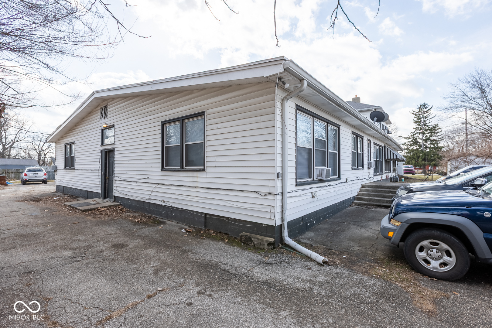 5000 Southeastern Avenue Indianapolis, IN 46203 - Photo 7 of 38