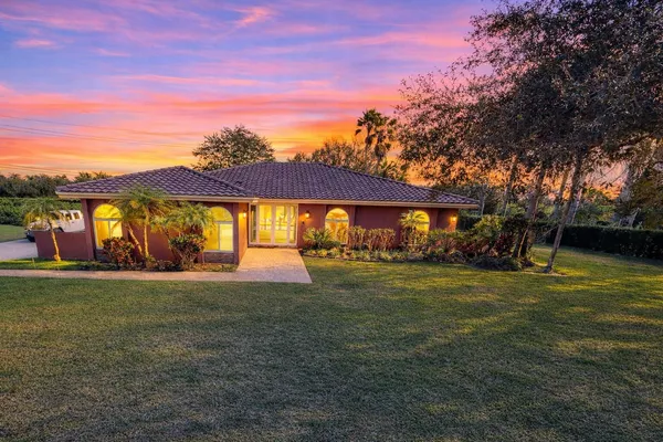 $1,099,900 | 3290 Southwest 131st Terrace, Davie, FL 33330