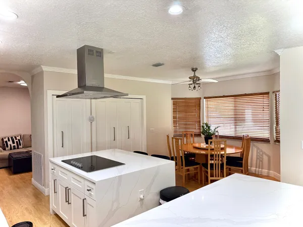 $1,099,900 | 3290 Southwest 131st Terrace, Davie, FL 33330