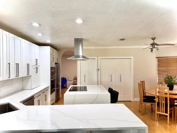 $1,099,900 | 3290 Southwest 131st Terrace, Davie, FL 33330