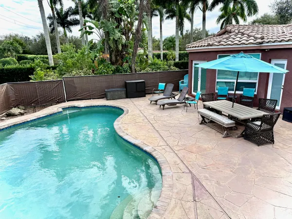 $1,099,900 | 3290 Southwest 131st Terrace, Davie, FL 33330