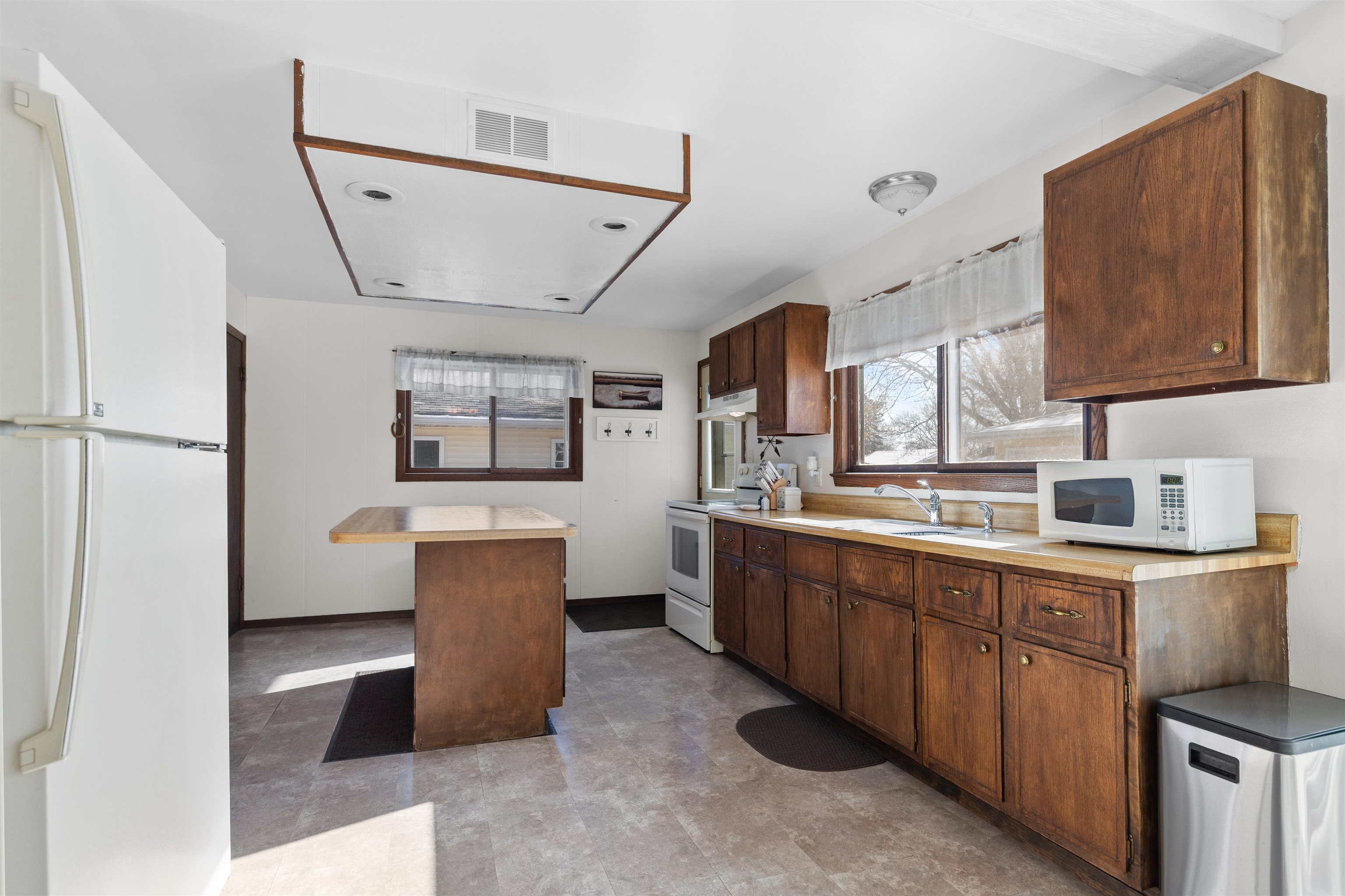 1201 West Hawes Avenue Appleton, WI 54914 - Photo 11 of 26