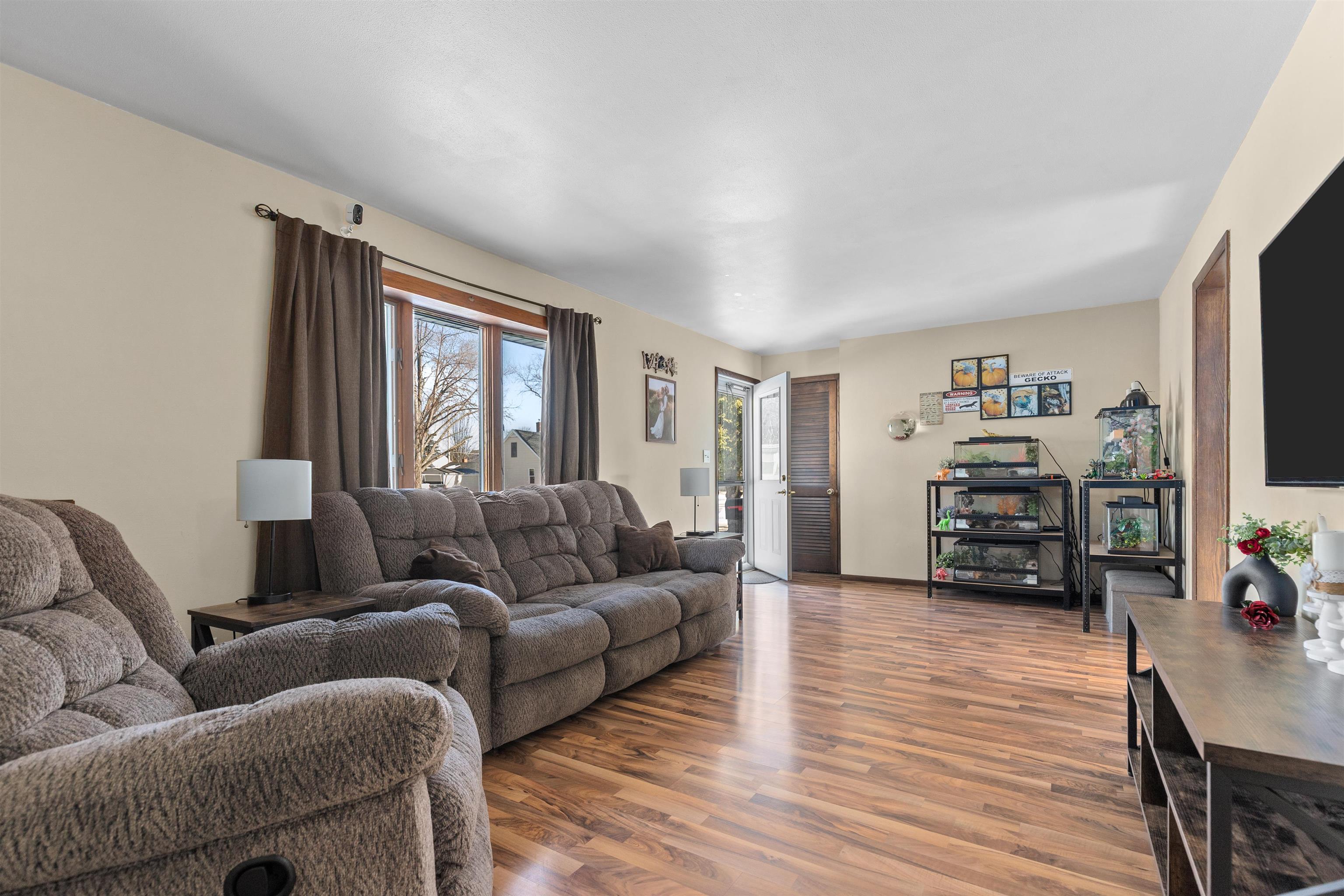 1201 West Hawes Avenue Appleton, WI 54914 - Photo 7 of 26