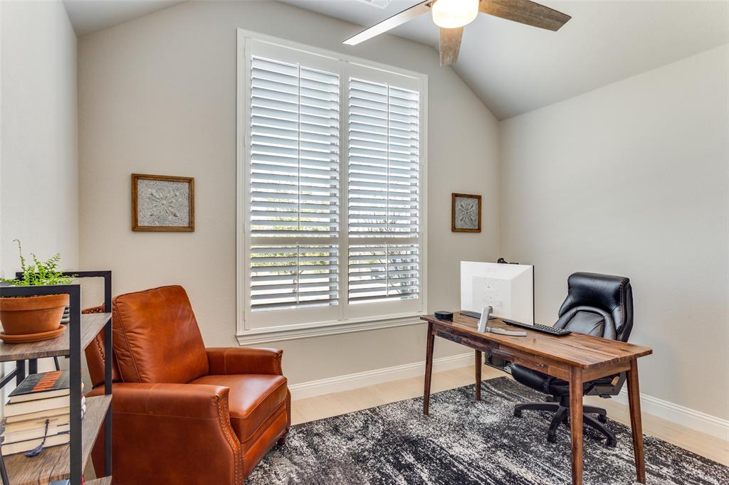 13613 Marys Ridge Road Fort Worth, TX 76008 - Photo 5 of 32