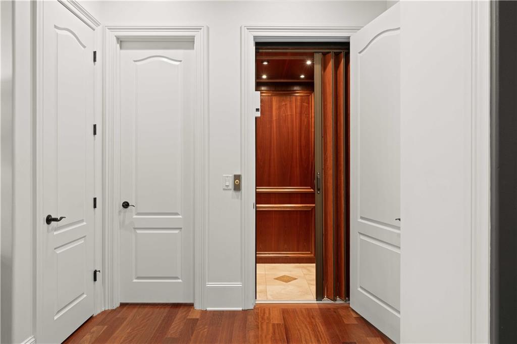 1686 Montcliff Court Decatur, GA 30033 - Photo 36 of 98 Gallery Image 36