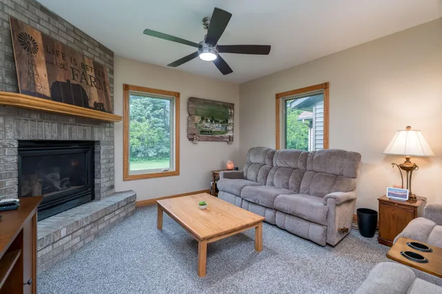 $630,000 | 50167 230th Street, Minnesota Lake, MN 56068