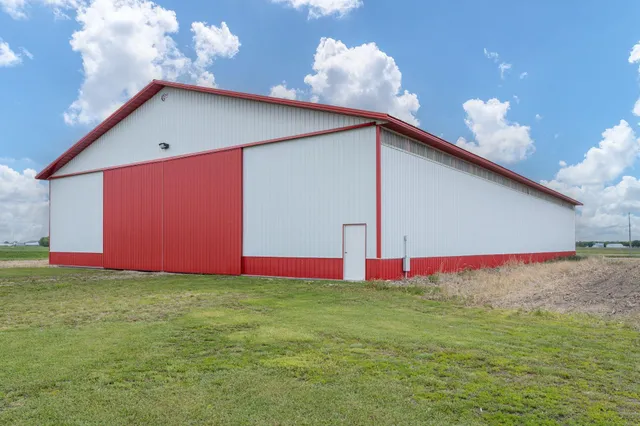 $630,000 | 50167 230th Street, Minnesota Lake, MN 56068