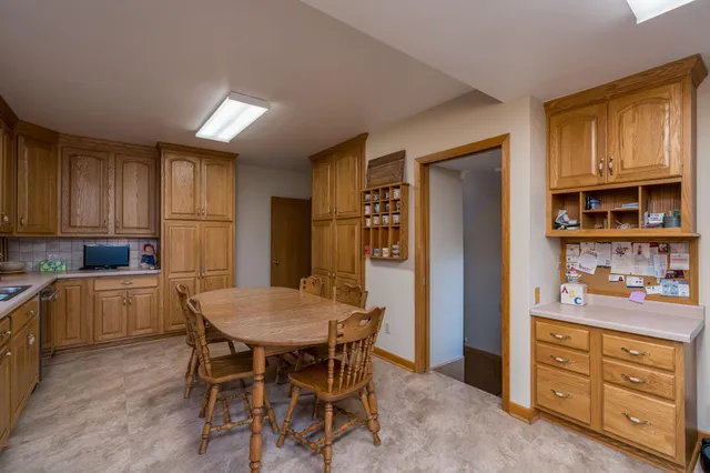 $630,000 | 50167 230th Street, Minnesota Lake, MN 56068