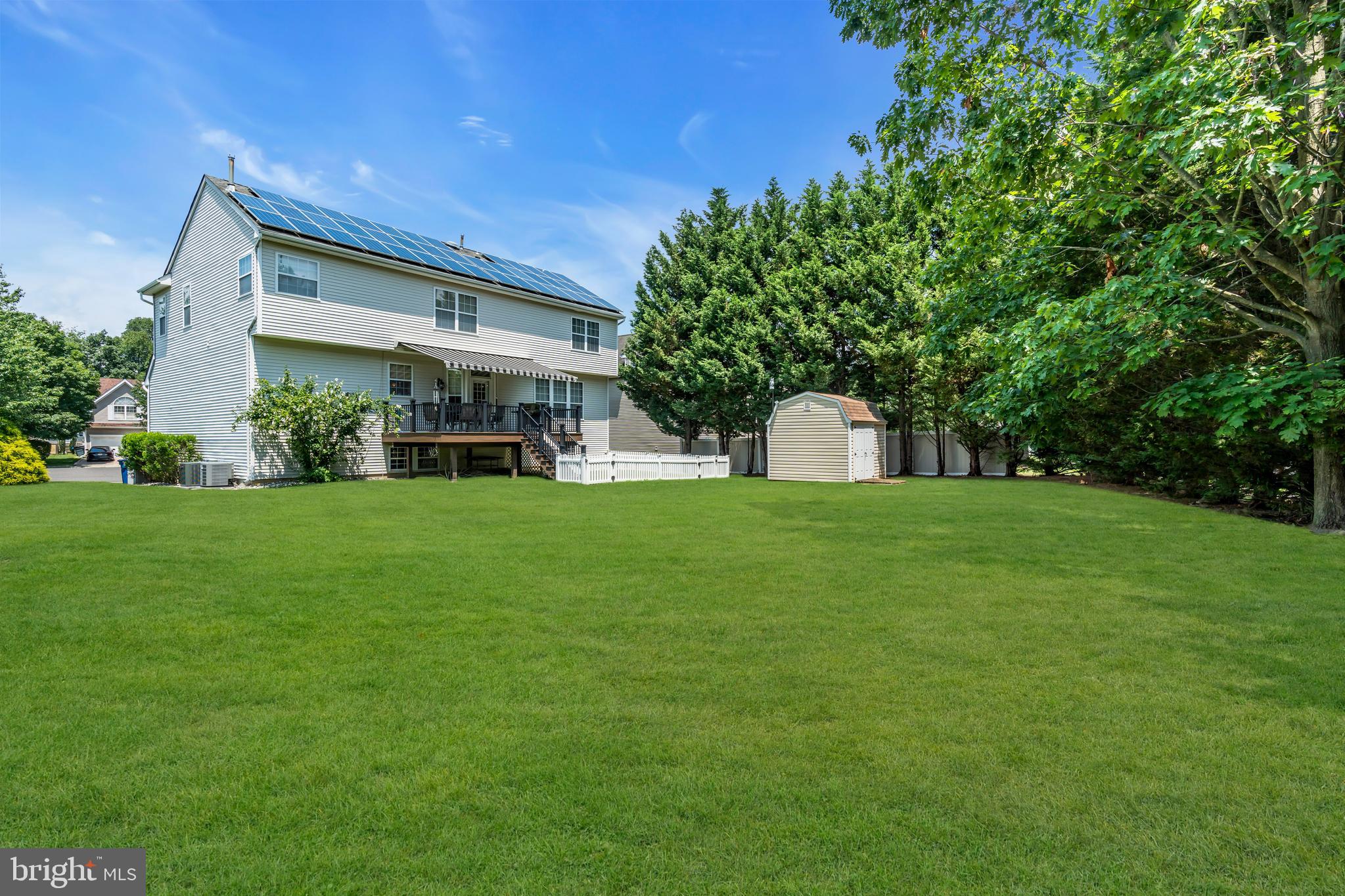 3 Pheasant Court, Unit 2710 Columbus, NJ 08022 - Photo 38 of 39 a front view of house with yard