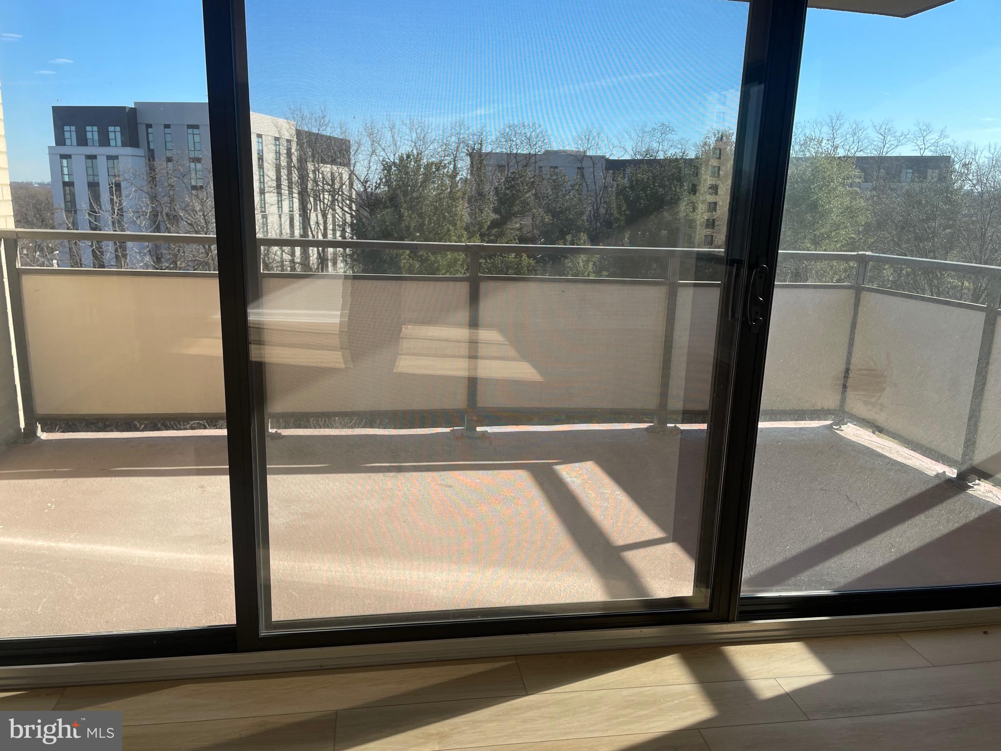 5225 Pooks Hill Road, Unit 828S Bethesda, MD 20814 - Photo 21 of 72 a view of a balcony