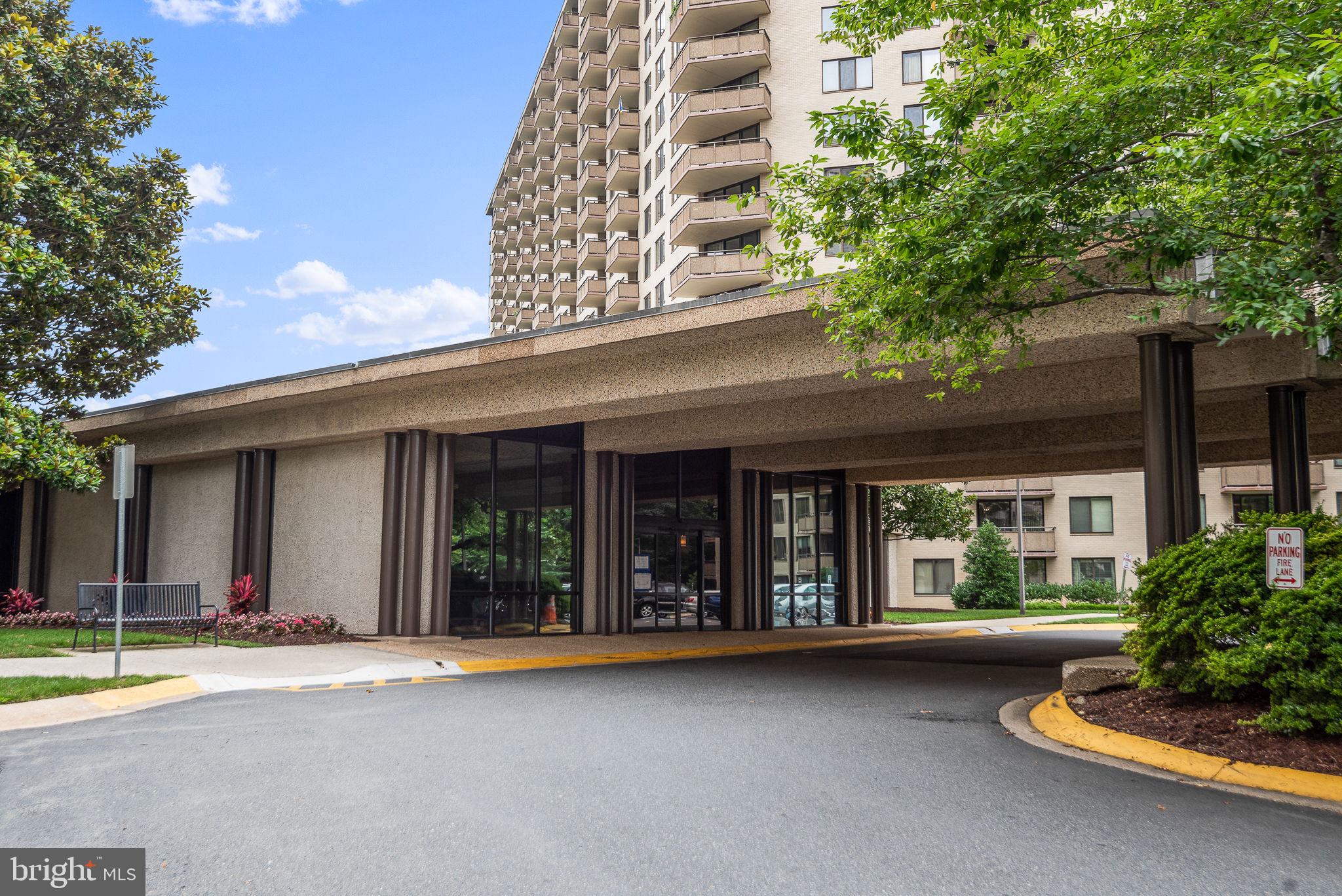 5225 Pooks Hill Road, Unit 828S Bethesda, MD 20814 - Photo 32 of 72