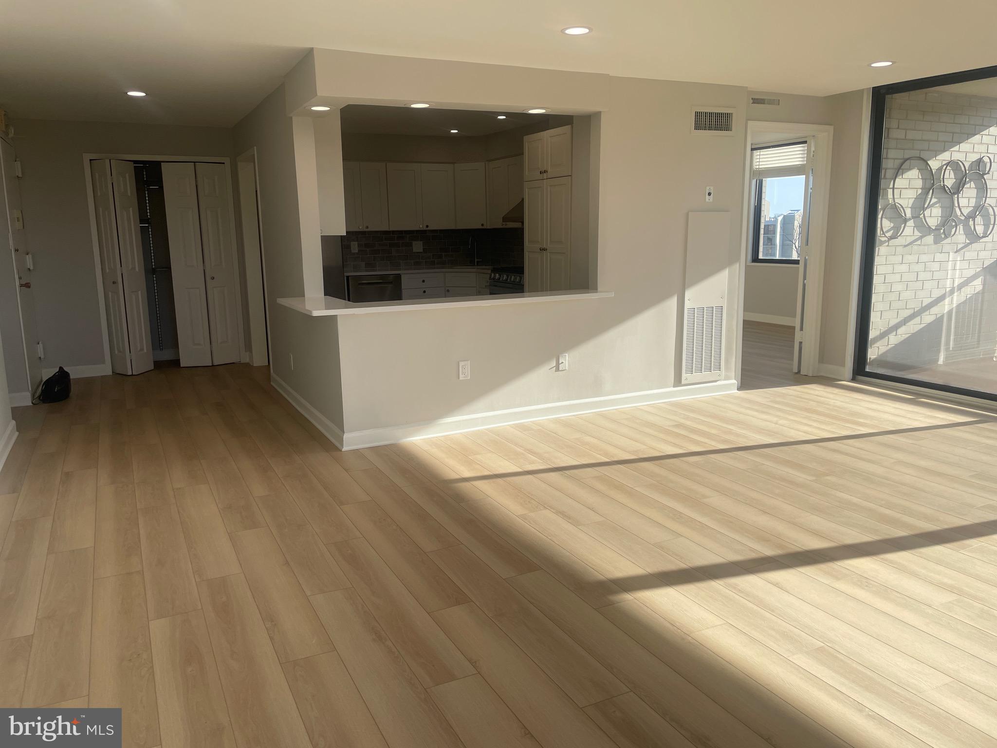 5225 Pooks Hill Road, Unit 828S Bethesda, MD 20814 - Photo 6 of 72