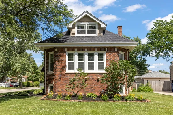 $495,000 | 501 South Wisconsin Avenue, Villa Park, IL 60181