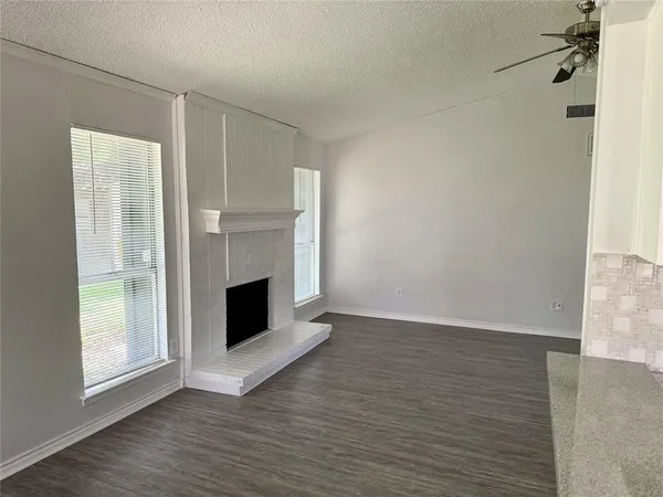 $2,400 | 1213 Garden Terrace Drive, Irving, TX 75060